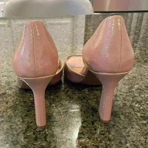 Naturalizer Nude 4 inch High Heel Excellent Like New Condition - Picture 5 of 10